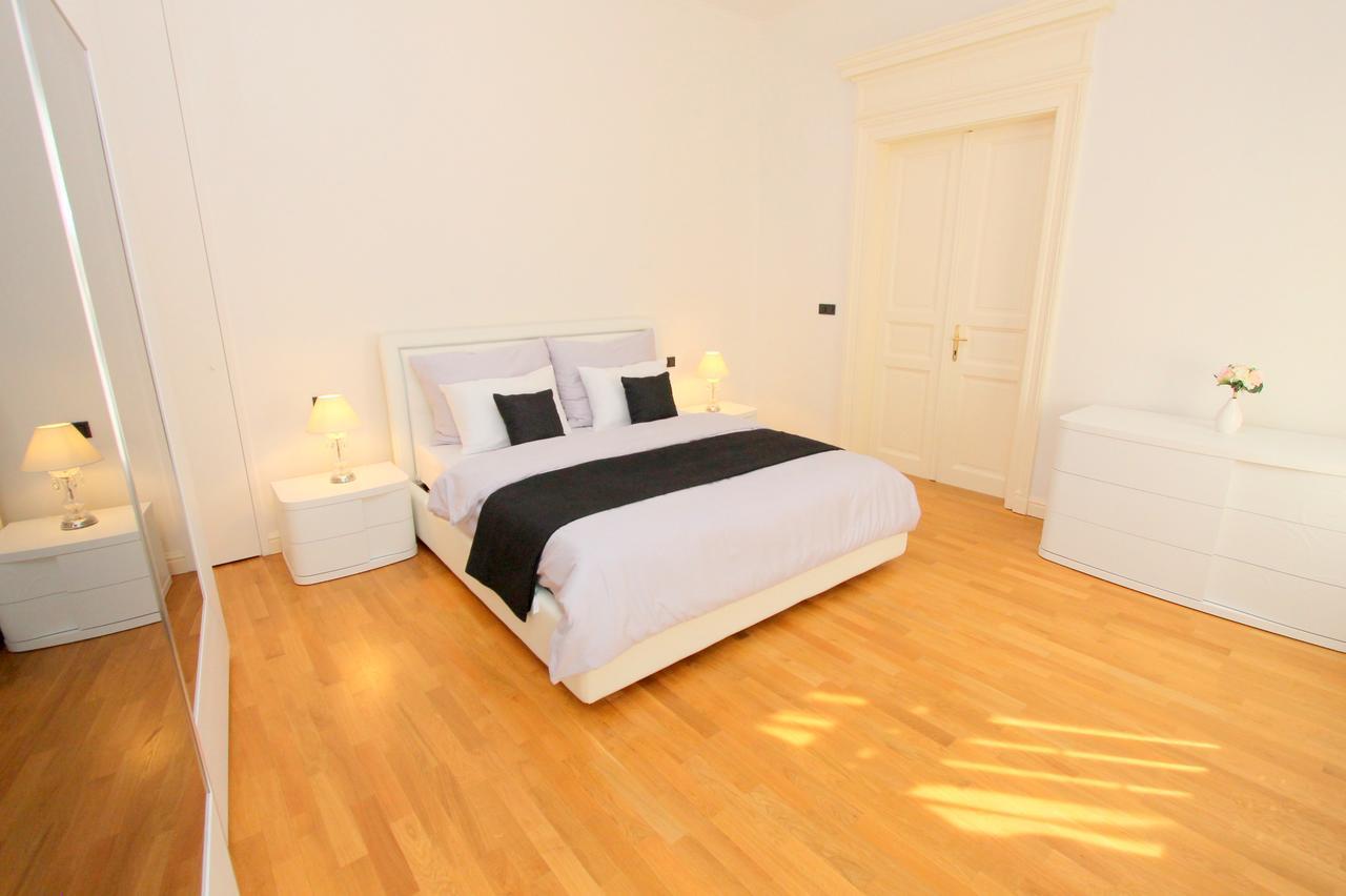 Luxury Apartments Krocinova براغ المظهر الخارجي الصورة